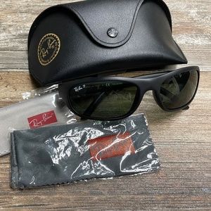 Ray-Ban Predator  Sunglasses Matte Black Green Lens RB4033 601-S/48